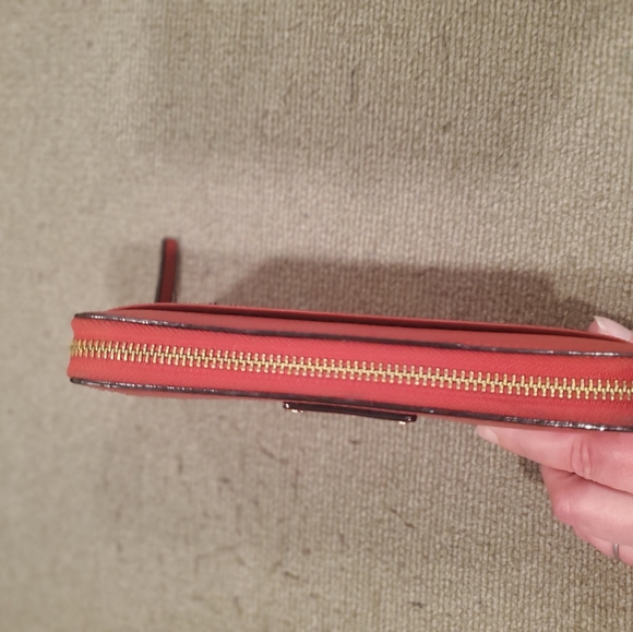 Kate Spade Wallet - Picture 3 of 5